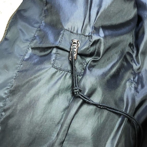 Kenneth Cole Reaction Women’s Black Full Zip Feather Puffer Jacket - Picture 4 of 8